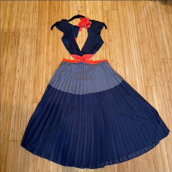 BCBG Maddox dress - Picture 2 of 4